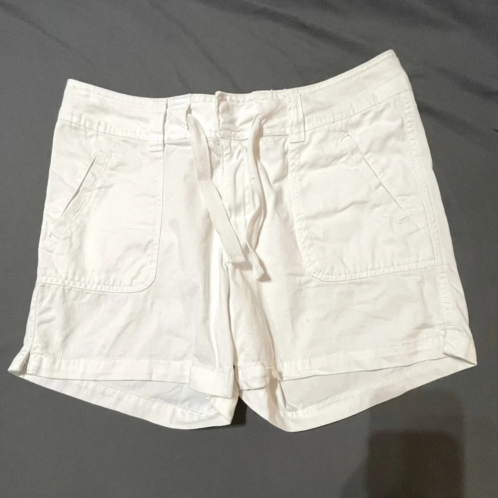 Magellan Women’s White Drawstring Shorts‎ 5” with Pockets Size 12